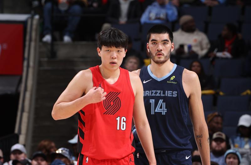 Splitter Calls Yang’s First NBA Start ‘a Great Lesson’