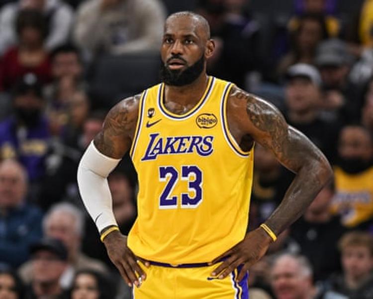 LeBron James misses out as NBA All-Star starter for first time in 22 years